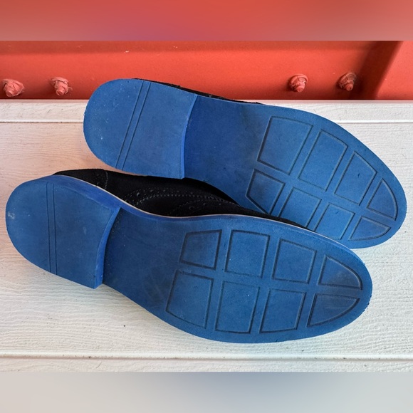 Steve Madden Black Suede Kikstart Oxfords Wingtip with Blue Soles- 9.5M - Picture 5 of 6